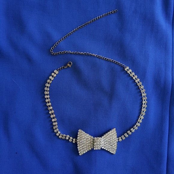 Rhinestone bowtie necklace unique - Picture 3 of 5